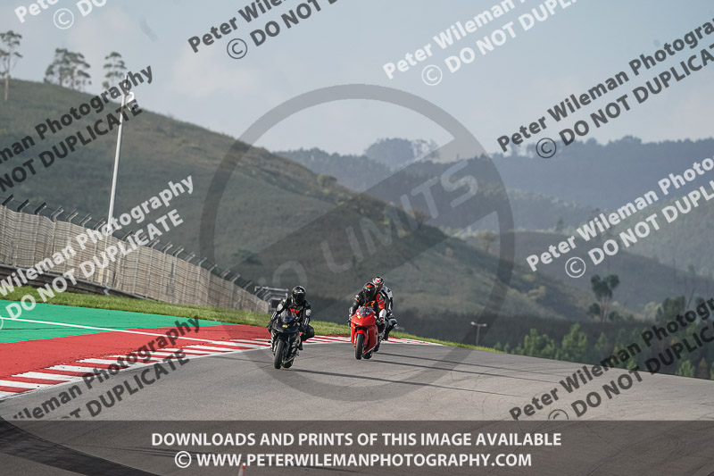 motorbikes;no limits;peter wileman photography;portimao;portugal;trackday digital images